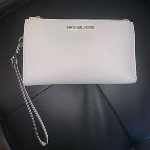 Michael Kors White Wristlet Wallet
